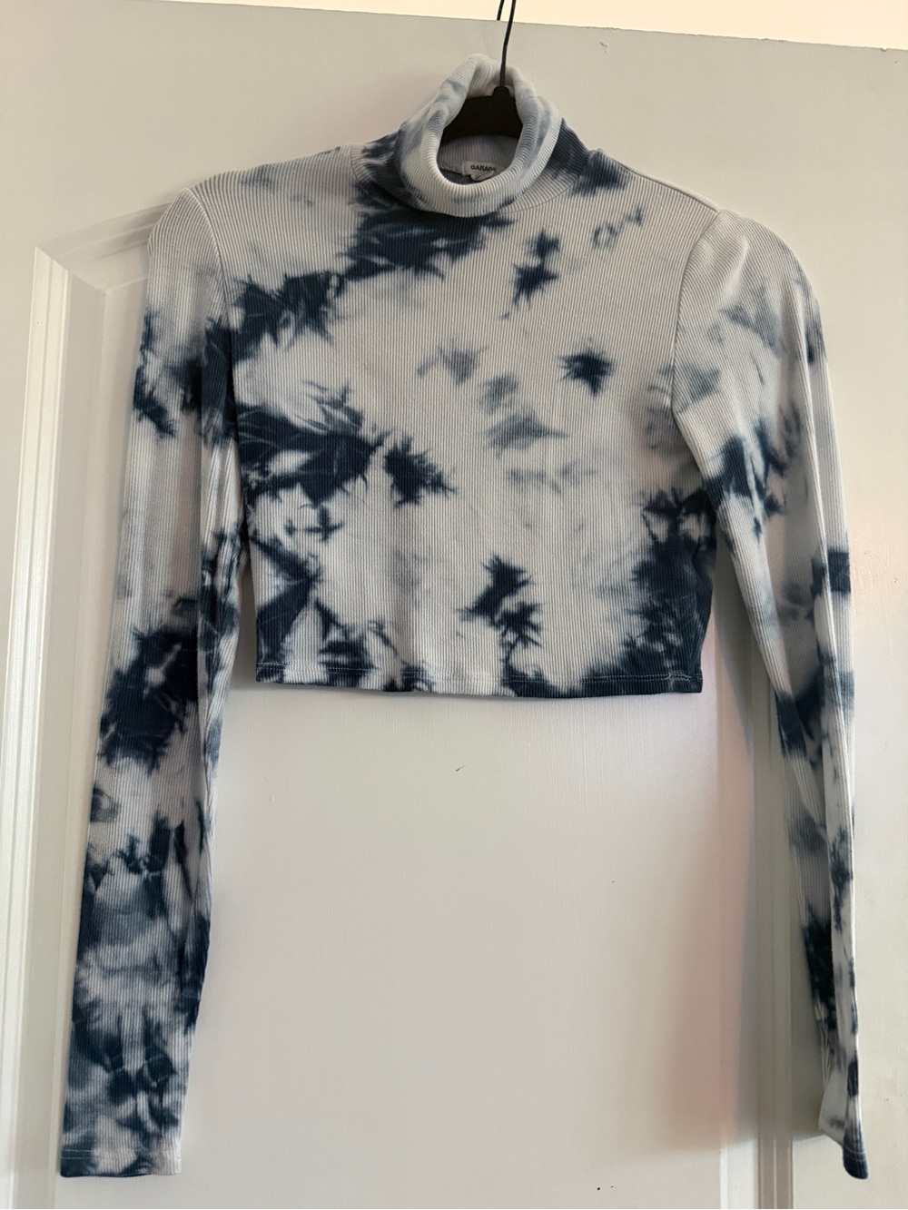 Garage Blue & White Tie-Dye Cropped Turtleneck